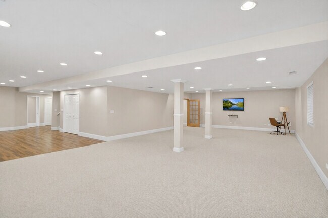 Building Photo - 426 Kingfisher Rd