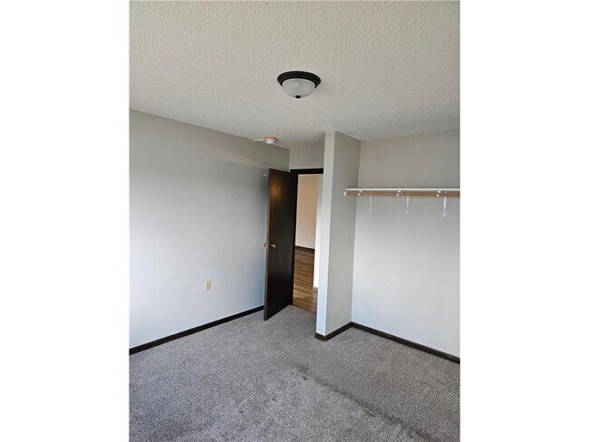 Building Photo - 808 Hills Ave