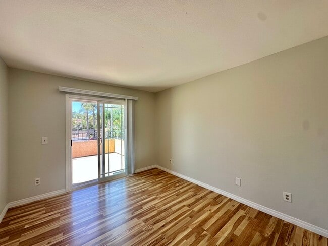Building Photo - Spacious Updated Home In Desirable 92029 I...