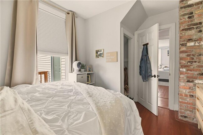 Building Photo - 22 Summer St