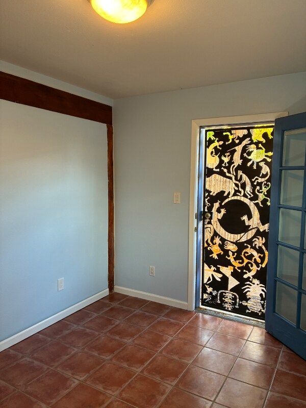 Building Photo - 723 Agua Fria St