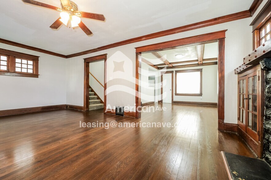 Building Photo - 3743 Flora Ave