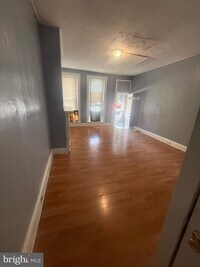 Building Photo - 2221 Wilkens Ave