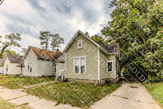 Building Photo - 1309 W Jackson St