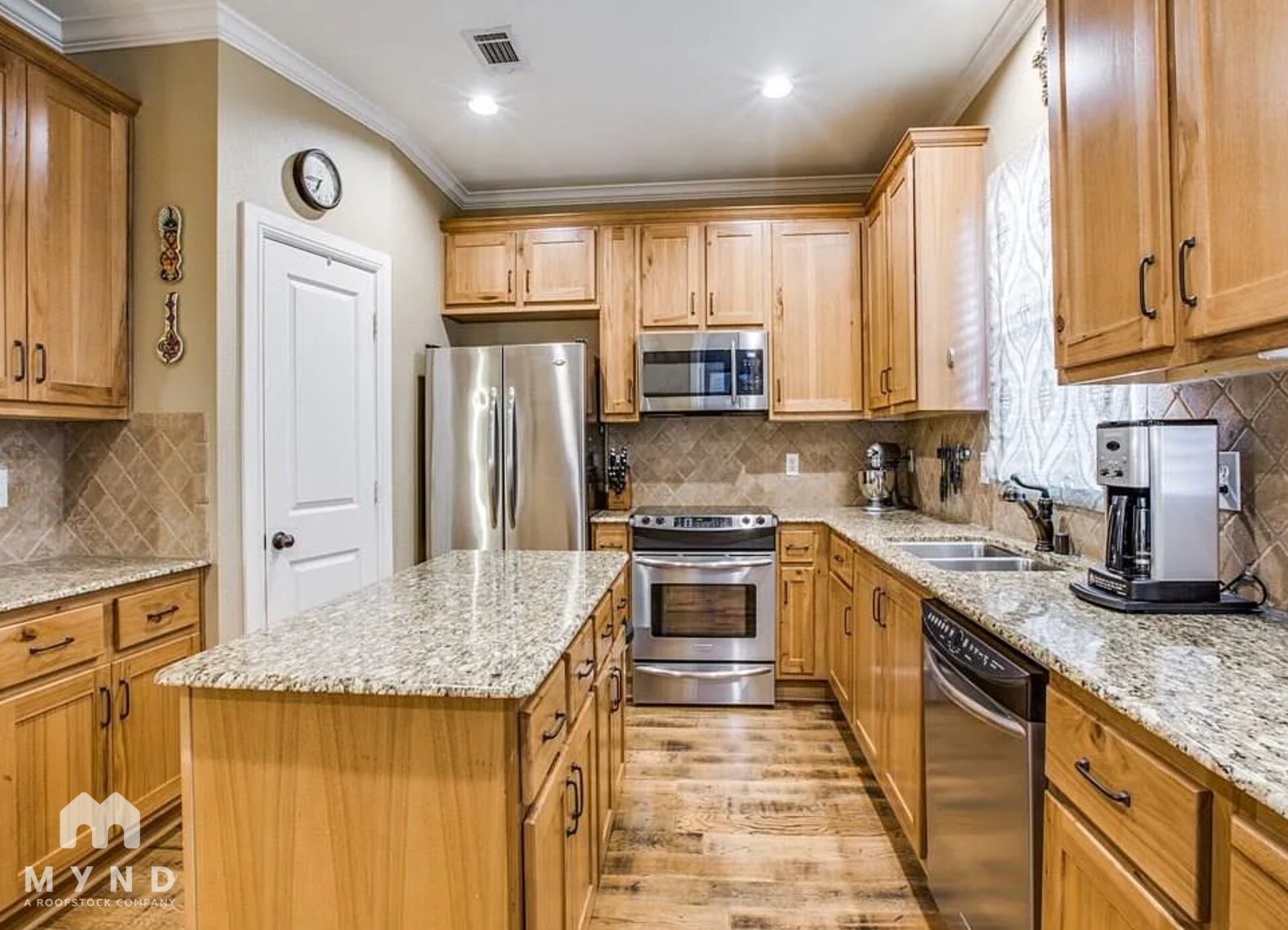 Building Photo - 3014 Carmel St