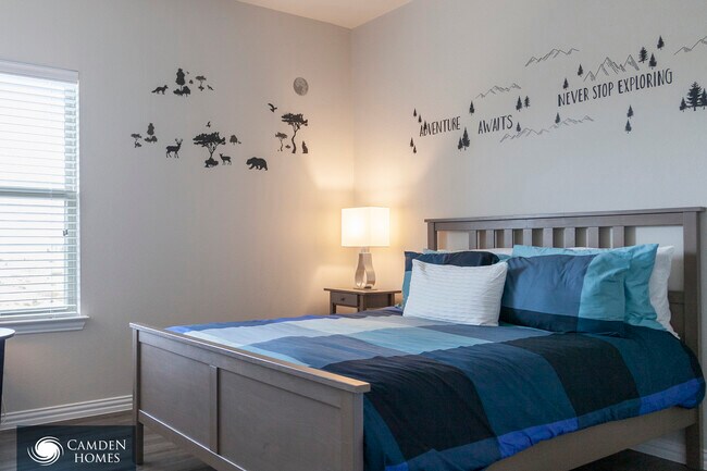 Building Photo - 621 Cottage Row