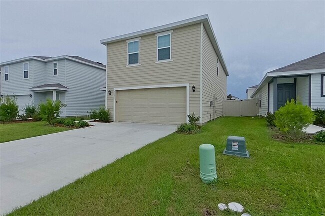 Building Photo - 8670 SW 43rd Ter