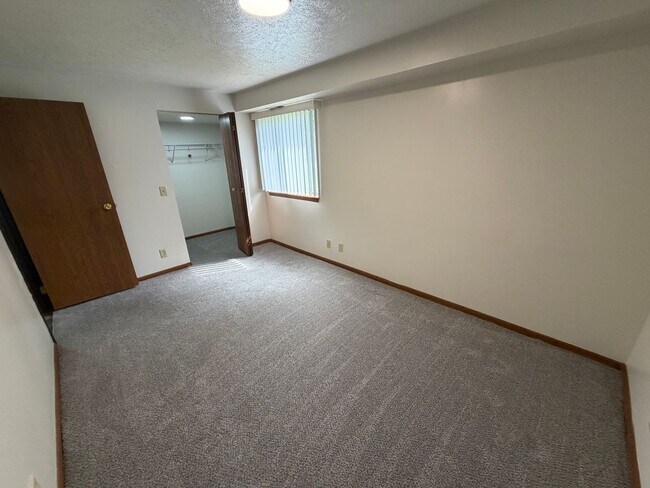 Building Photo - 2207 Spansail Dr