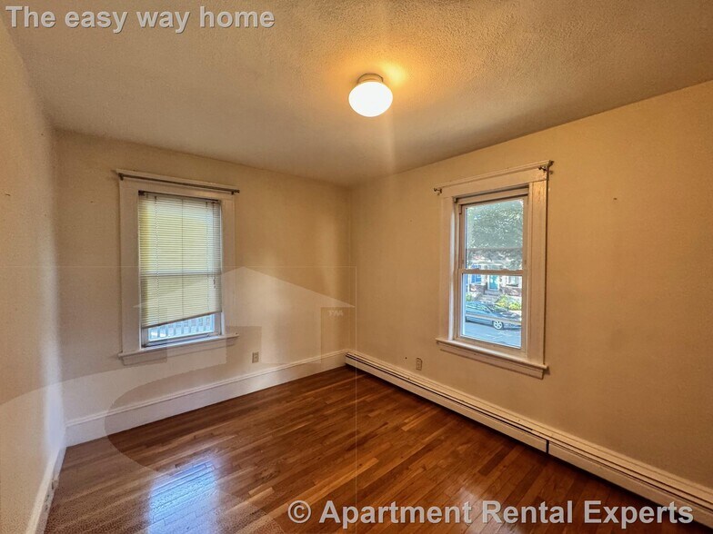 Building Photo - 881 Broadway