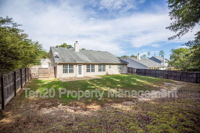 Building Photo - 6 Woodmere Ct