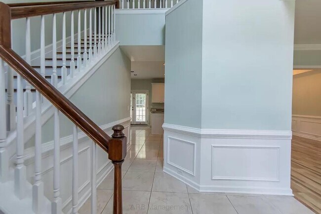 Building Photo - 3985 Shallowford Green Ct