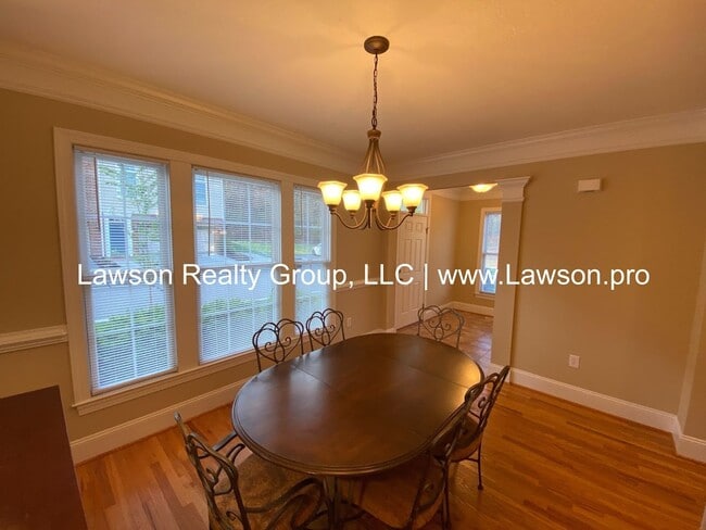 Building Photo - Colonial Green Row Home with Two Car Garage