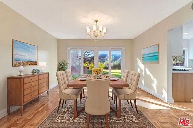 Building Photo - 16608 Park Ln Cir