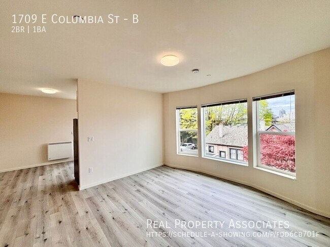 Building Photo - 1709 E Columbia St