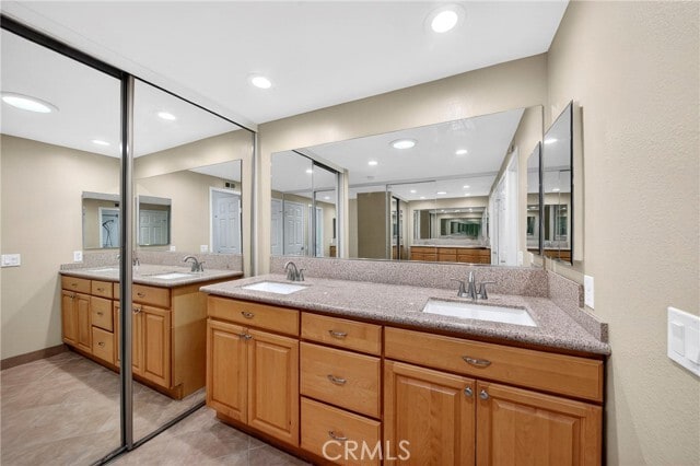 Building Photo - 3 Silver Fir