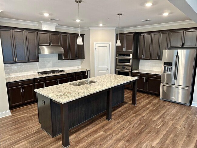 Building Photo - 42 Dalmer Dr