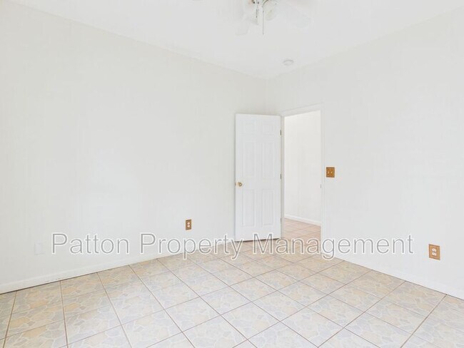 Building Photo - 745 N Aldredge St