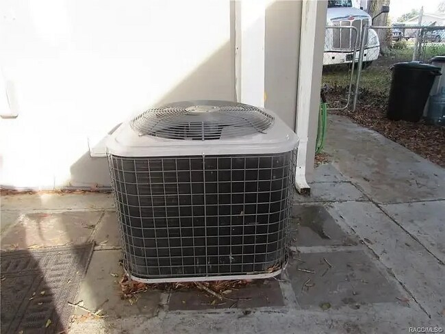 Building Photo - 15 S Harrison St