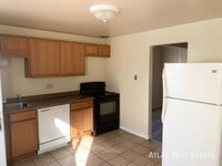 Building Photo - 2707 N Chestnut St