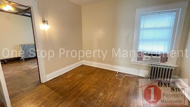 Building Photo - Gorgeous and Unique 2 Bedroom, 1 Bathroom ...