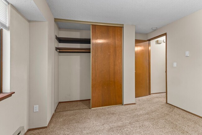 Building Photo - 248-254 Cervantes