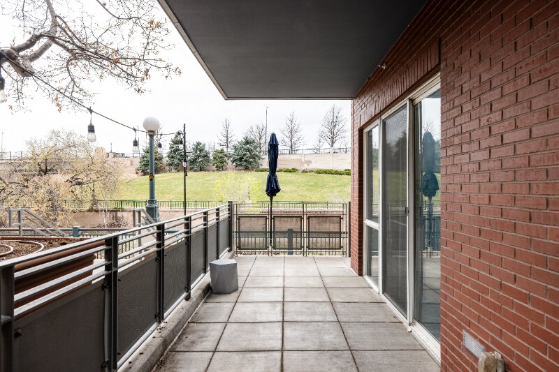 Building Photo - 1438 Little Raven St