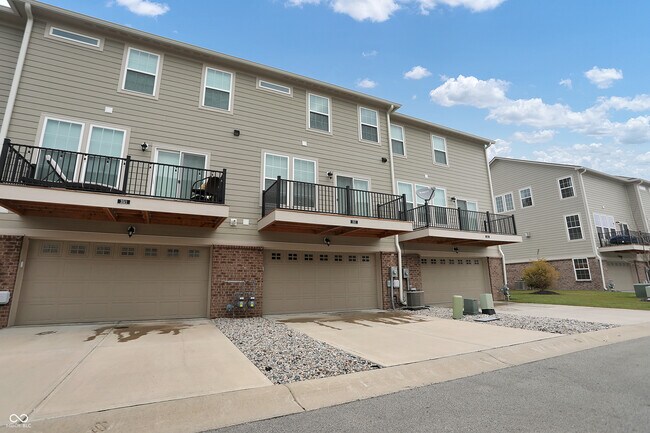 Building Photo - 3517 Buckner Dr