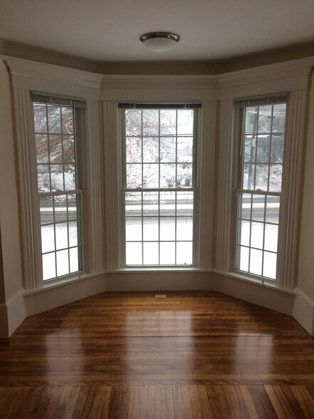 Building Photo - 145 Court St