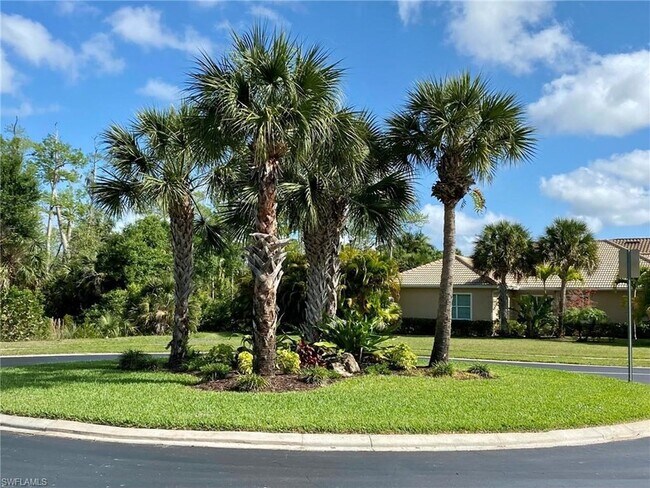 Building Photo - 15590 Vallecas Ln