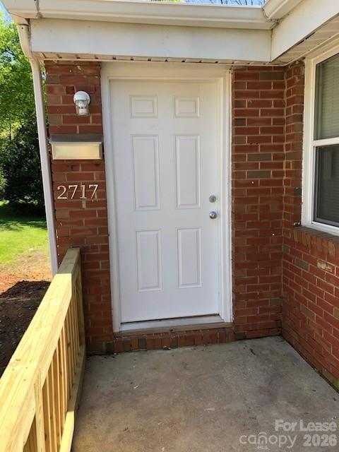 Building Photo - 2717 Columbus Cir