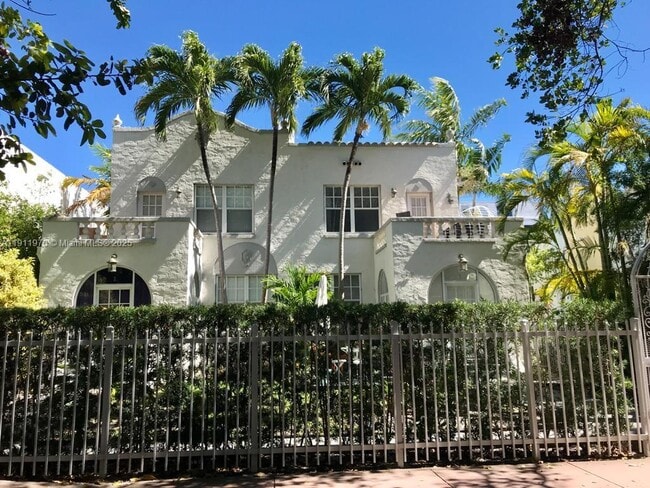 Building Photo - 719 Meridian Ave