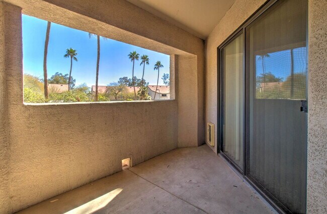 Building Photo - 1287 N Alma School Rd