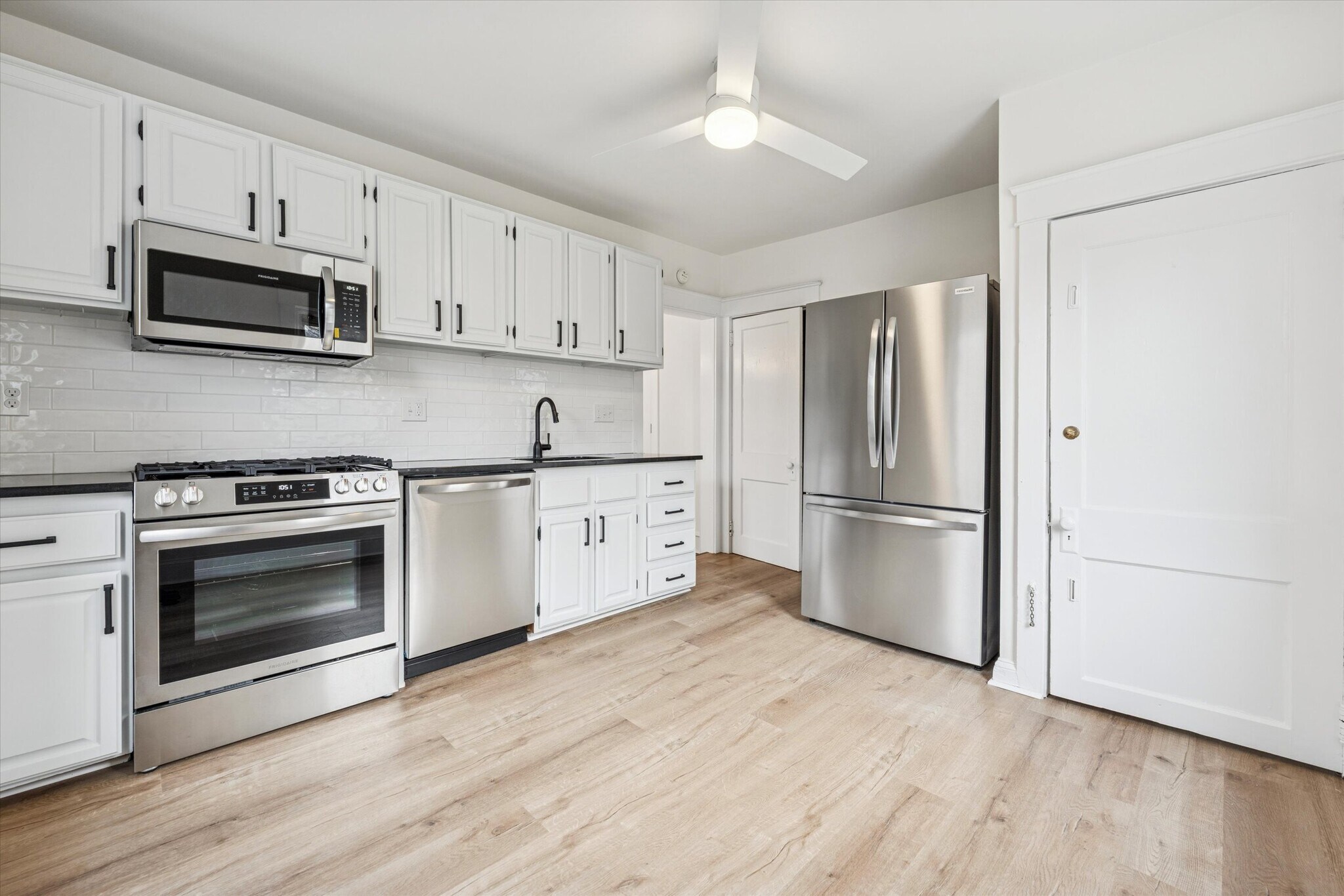 Building Photo - 10 W Jefferson St