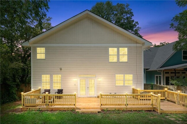 Building Photo - 1578 Lincoln Ave SE