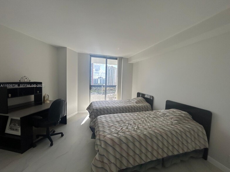 Building Photo - 3400 NE 192nd St