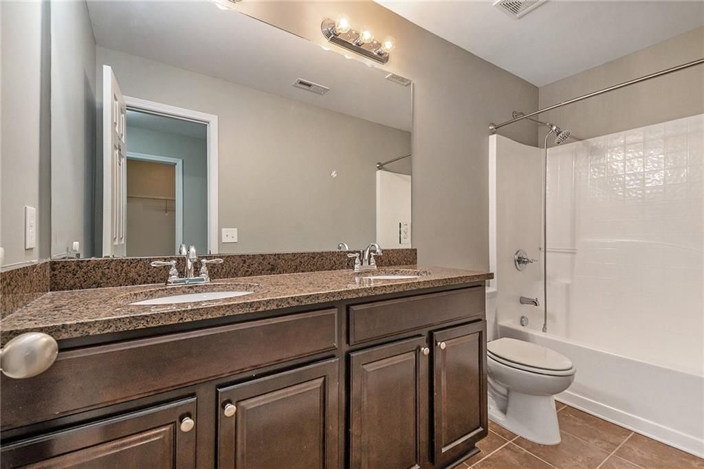 Building Photo - 1545 Shiloh Manor Ct