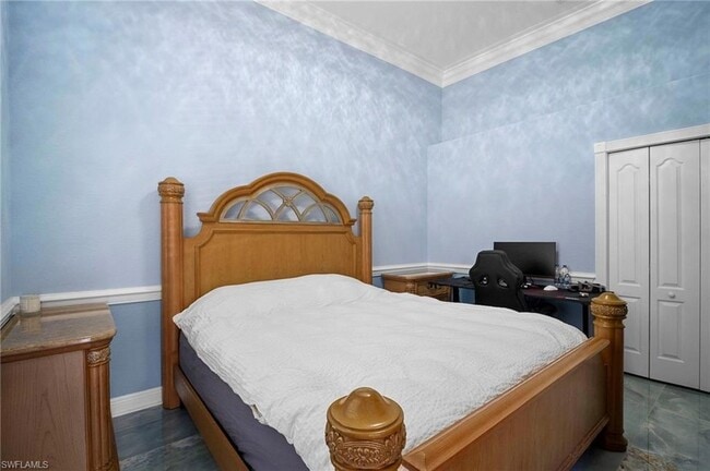 Building Photo - 5024 SW 8th Pl