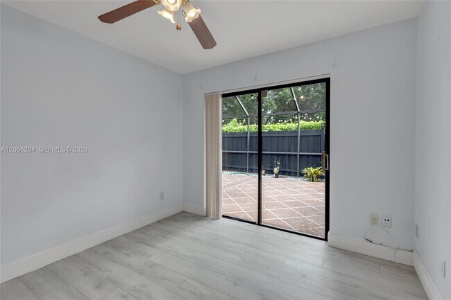 Building Photo - 1050 Summit Trail Cir