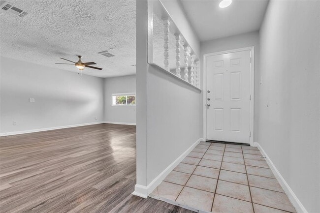 Building Photo - 12331 Flushing Meadows Dr