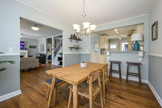 Building Photo - 3265 N Fulton Ave