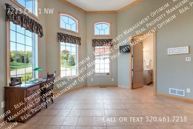 Building Photo - Fall/Winter Rental 3 bedroom 3 1/2 bath ho...