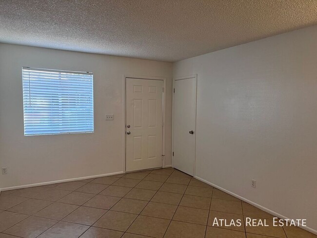 Building Photo - 8315 N 61st Ave