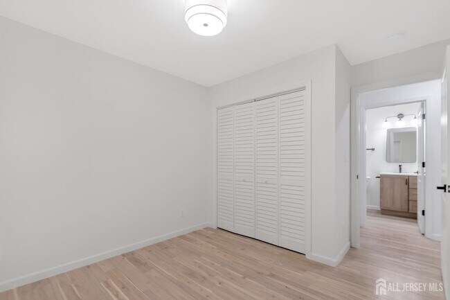 Building Photo - 73 Stuyvesant Ave.