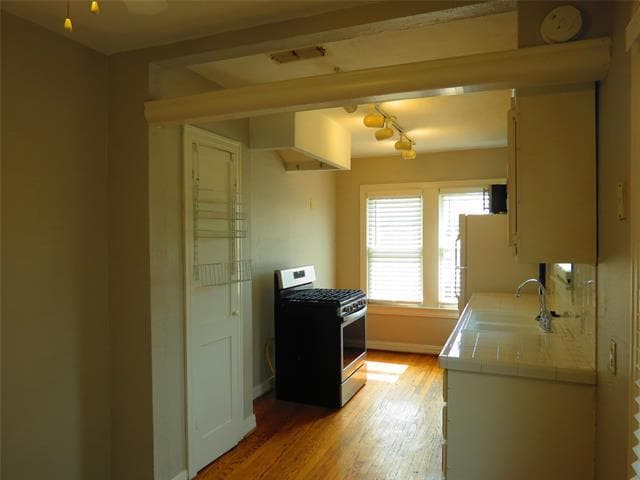 Building Photo - 5944 Morningside Ave