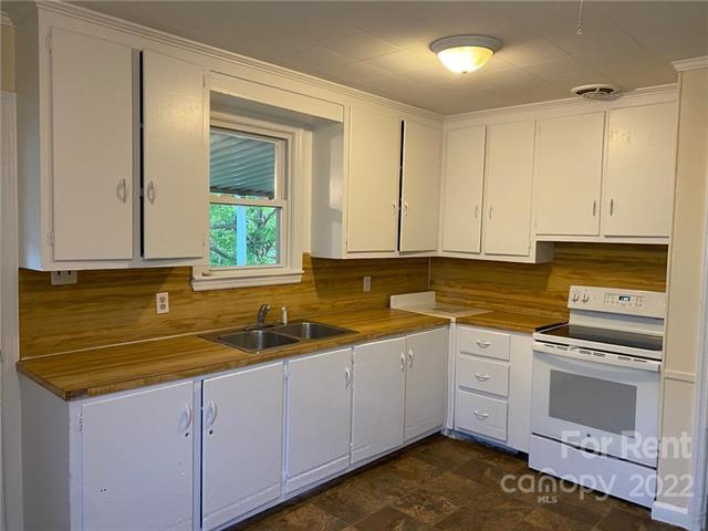 Building Photo - 419 Lincoln St