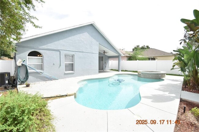 Building Photo - 24806 Black Creek Ct