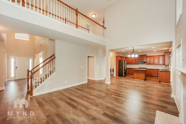Building Photo - 5660 Halsey trc
