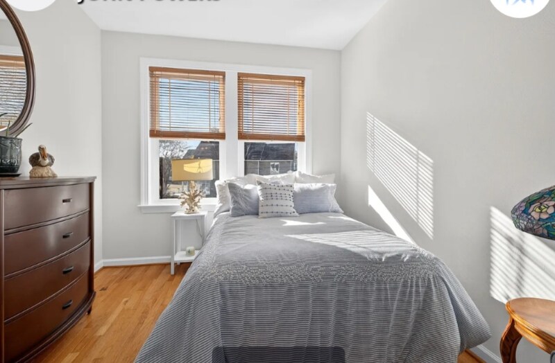 Building Photo - 401 grace St