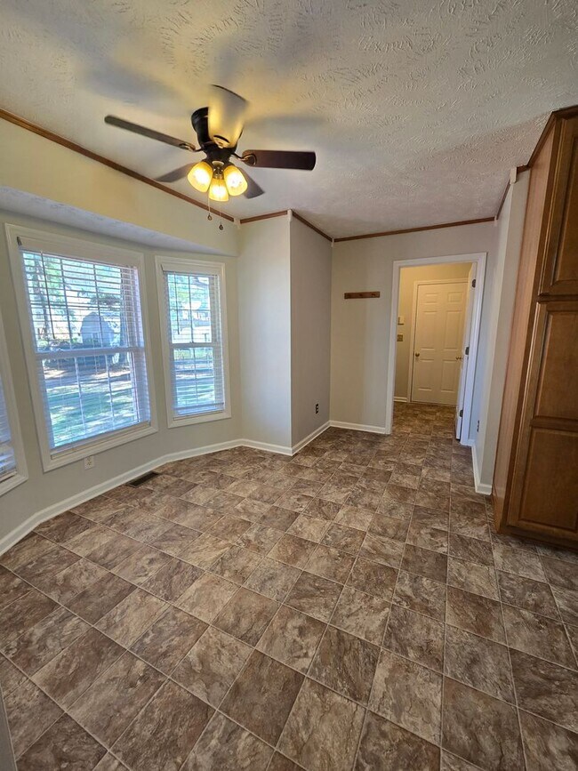 Building Photo - Beautiful Ranch Style Home for Rent