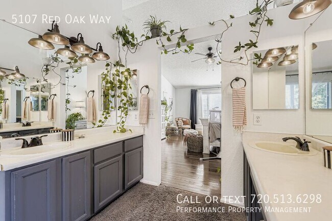 Building Photo - 5107 Red Oak Way